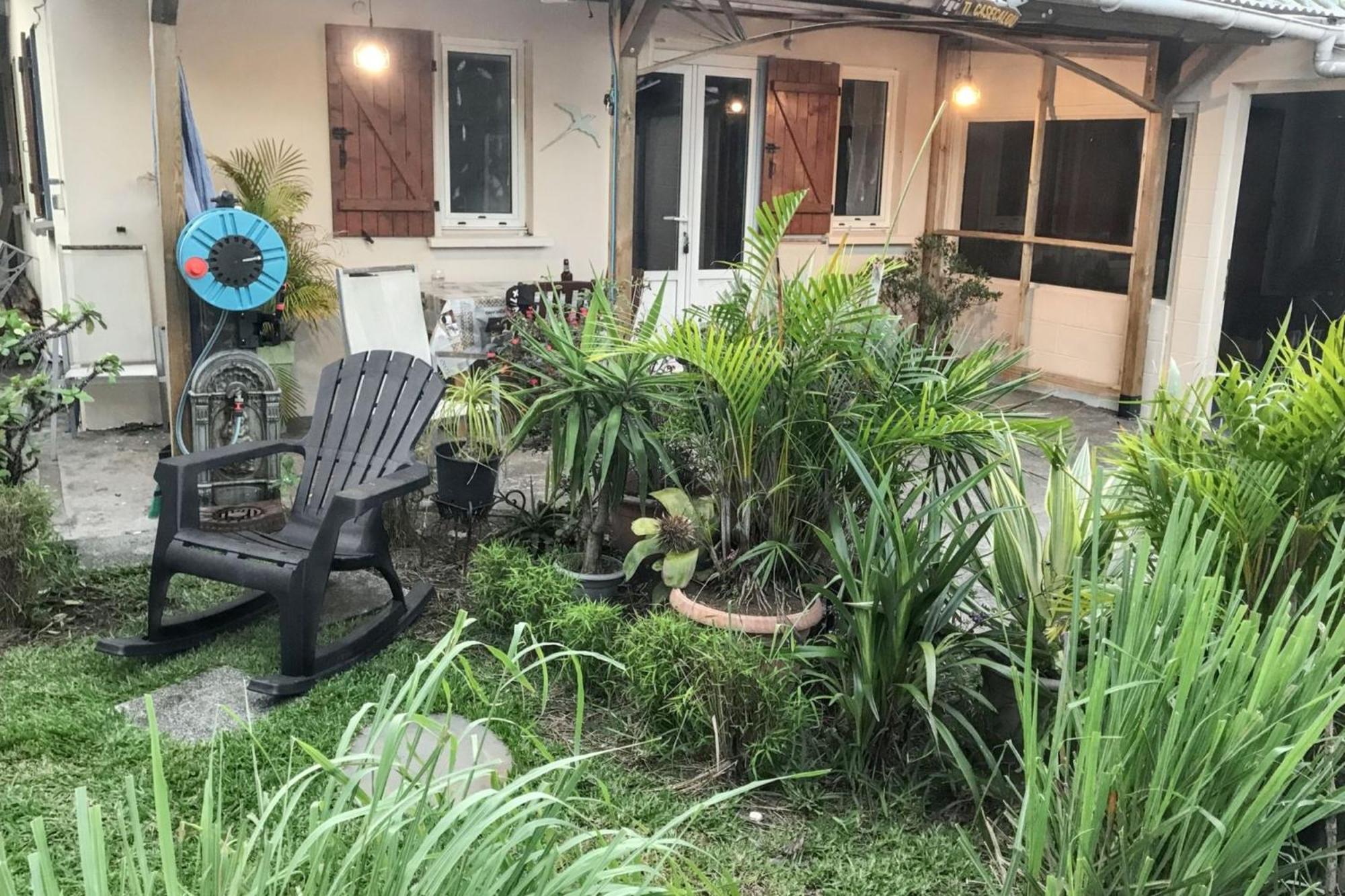 Maison Charmante A Bras-Panon Avec Piscine Et Jardin Exterior photo